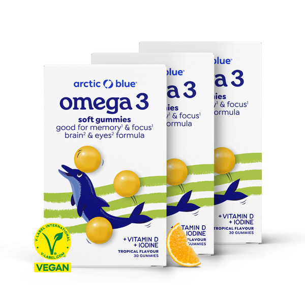 Drie doosjes Arctic Blue omega 3 vegan gummies, goed voor drie maanden
